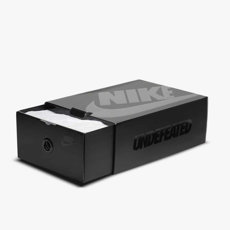 Air max shop undefeated box